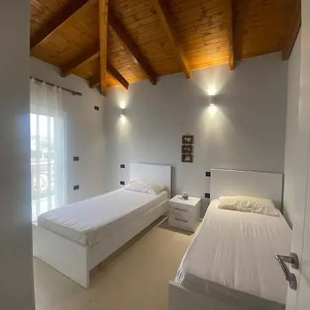 Casa Di Vacanze * Avlonya
